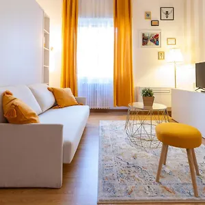 Appartamento Piccola Parigi Design, Milano