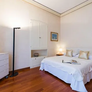  Appartamento Eugenia - Luxury Flat With Parking Space Italia